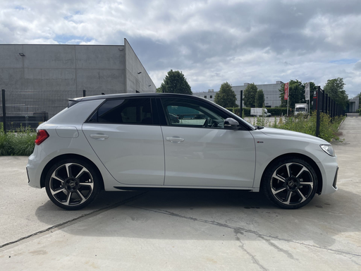 Audi A1 Sportback Adrenalin Black Edition 30 TFSI 116 PS S-TRONIC
